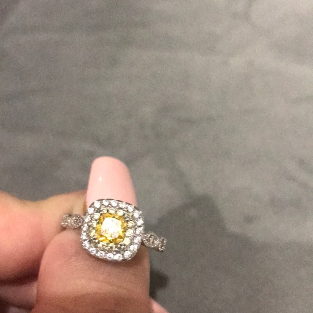 Beautiful ring! - Picture 4 of 4